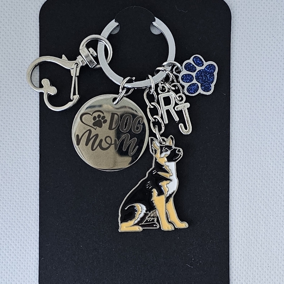 NEW! Enamel Staffordshire Pit XL Bully "Dog Mom" + Pawprint Bag Charm 🎒👜~🐾 🐕 - Picture 12 of 13